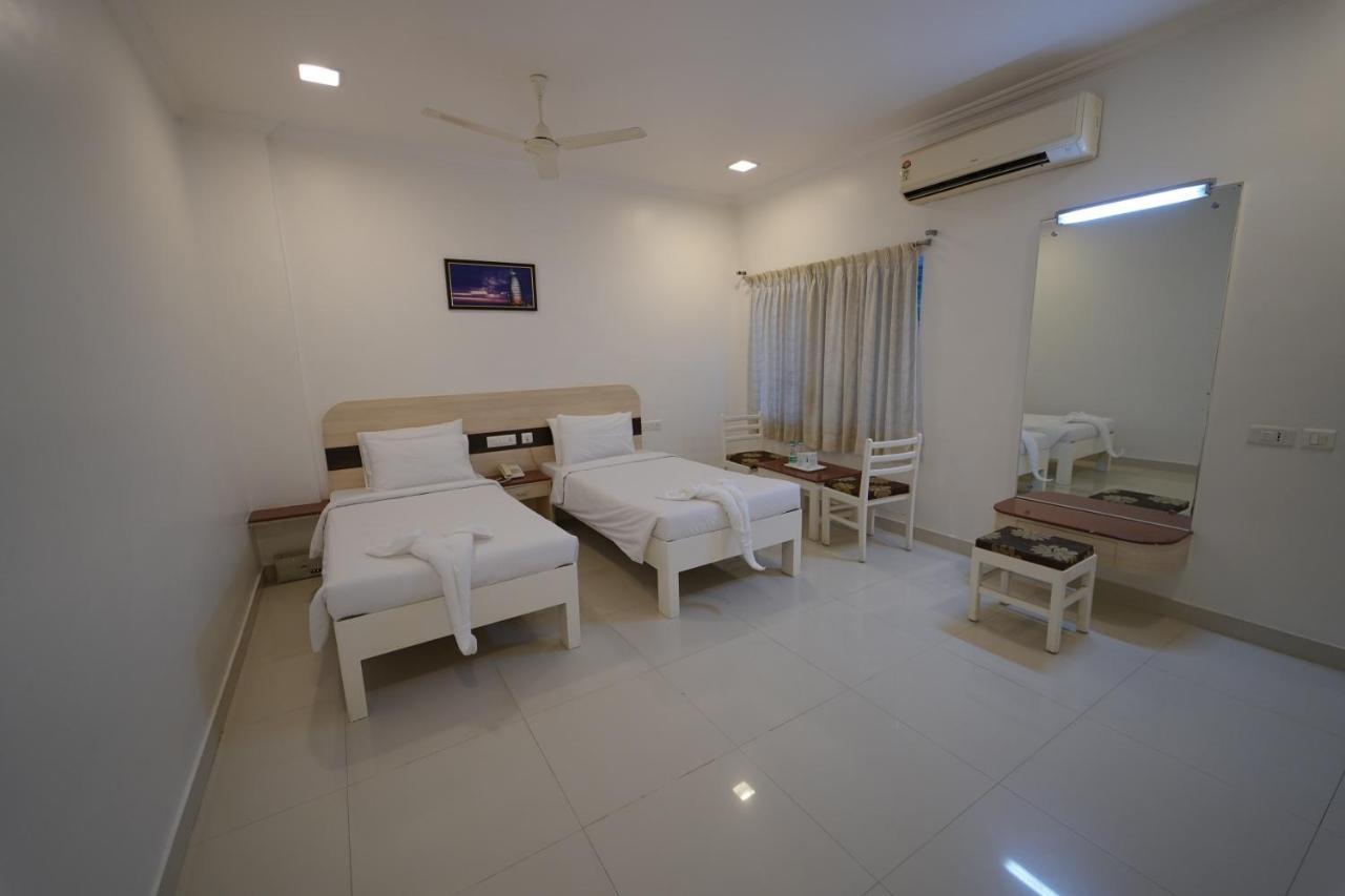 Hotel Palmyra Grand Inn ติรุนเนเวลี ภายนอก รูปภาพ