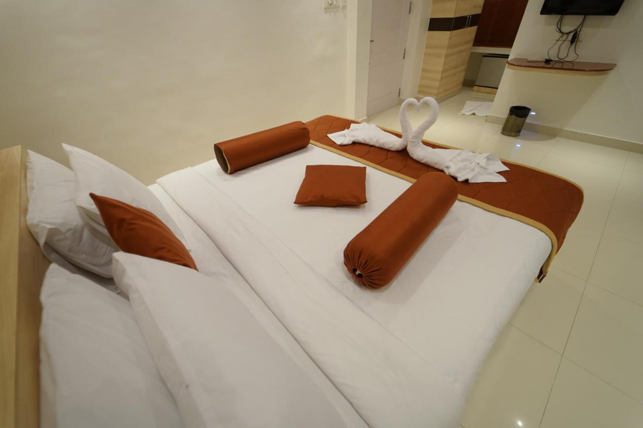 Hotel Palmyra Grand Inn ติรุนเนเวลี ภายนอก รูปภาพ
