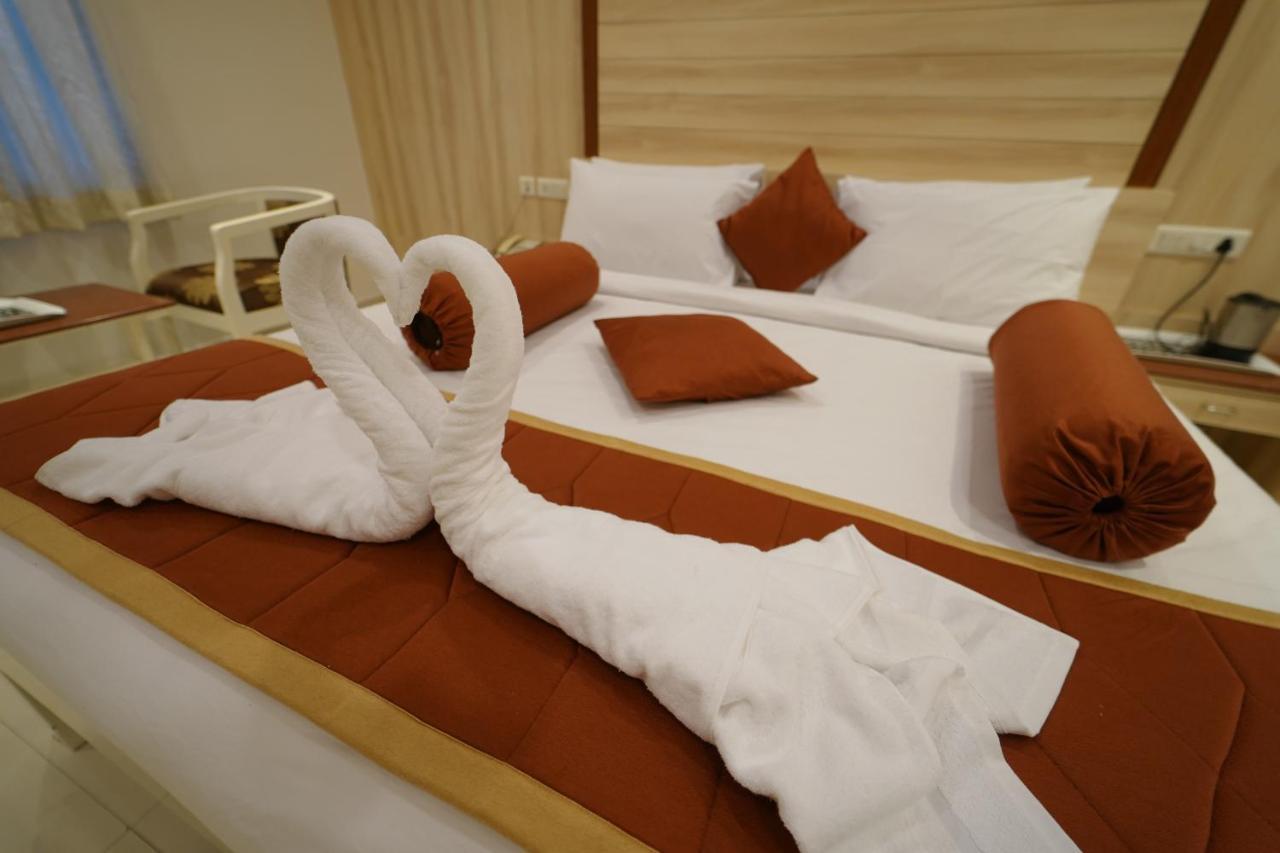 Hotel Palmyra Grand Inn ติรุนเนเวลี ภายนอก รูปภาพ