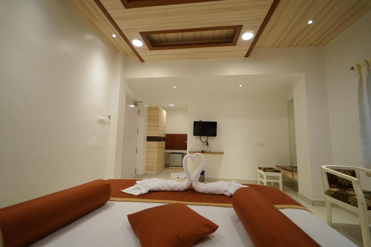Hotel Palmyra Grand Inn ติรุนเนเวลี ภายนอก รูปภาพ