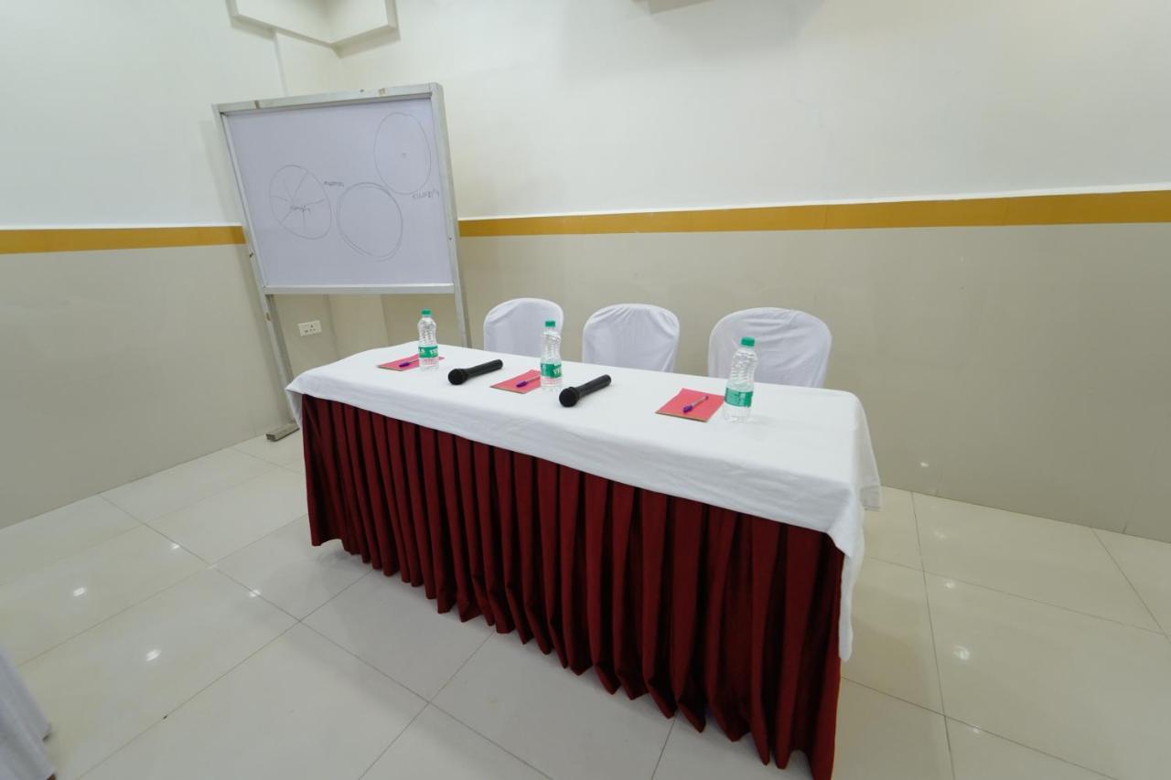 Hotel Palmyra Grand Inn ติรุนเนเวลี ภายนอก รูปภาพ