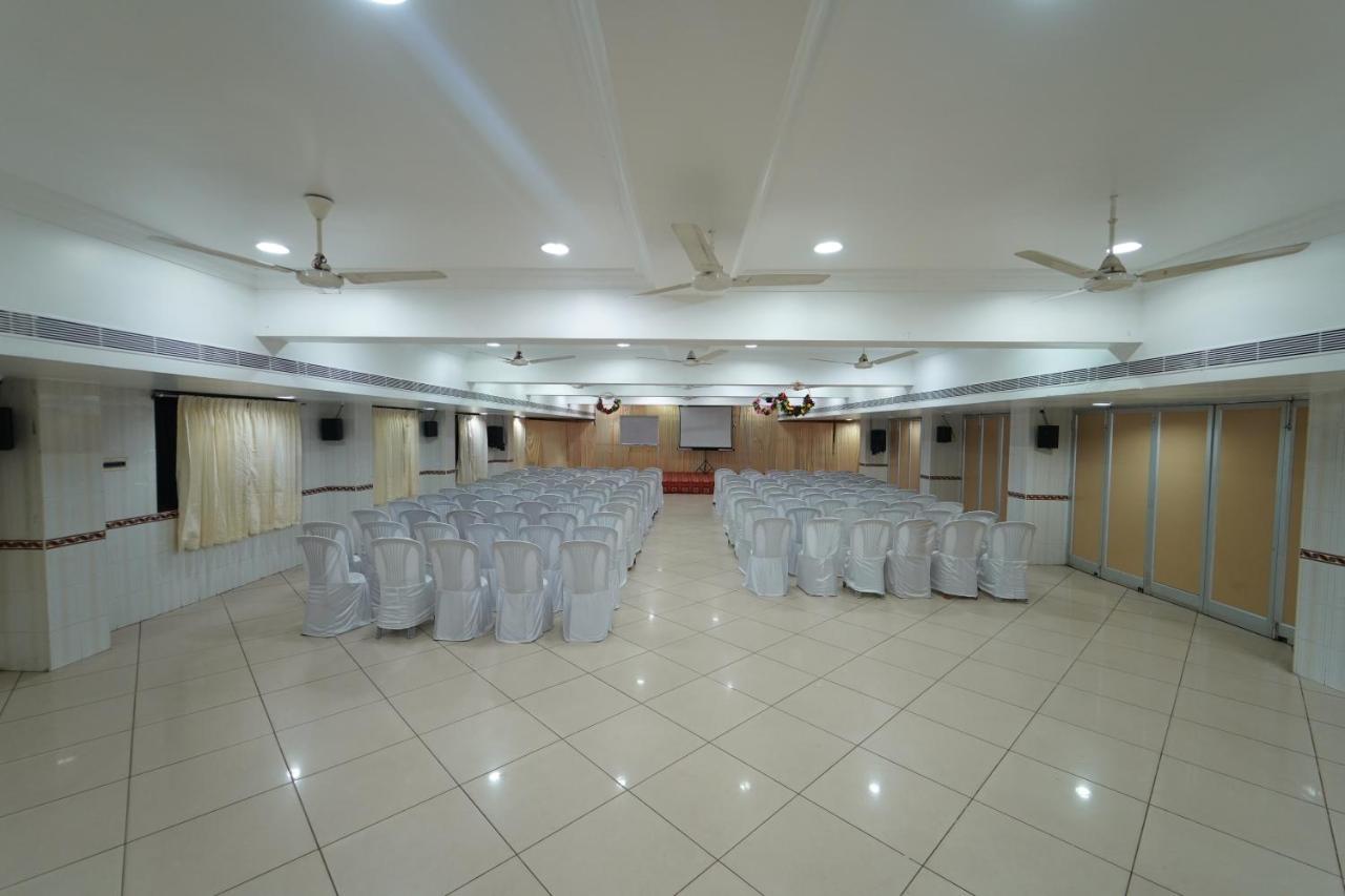 Hotel Palmyra Grand Inn ติรุนเนเวลี ภายนอก รูปภาพ