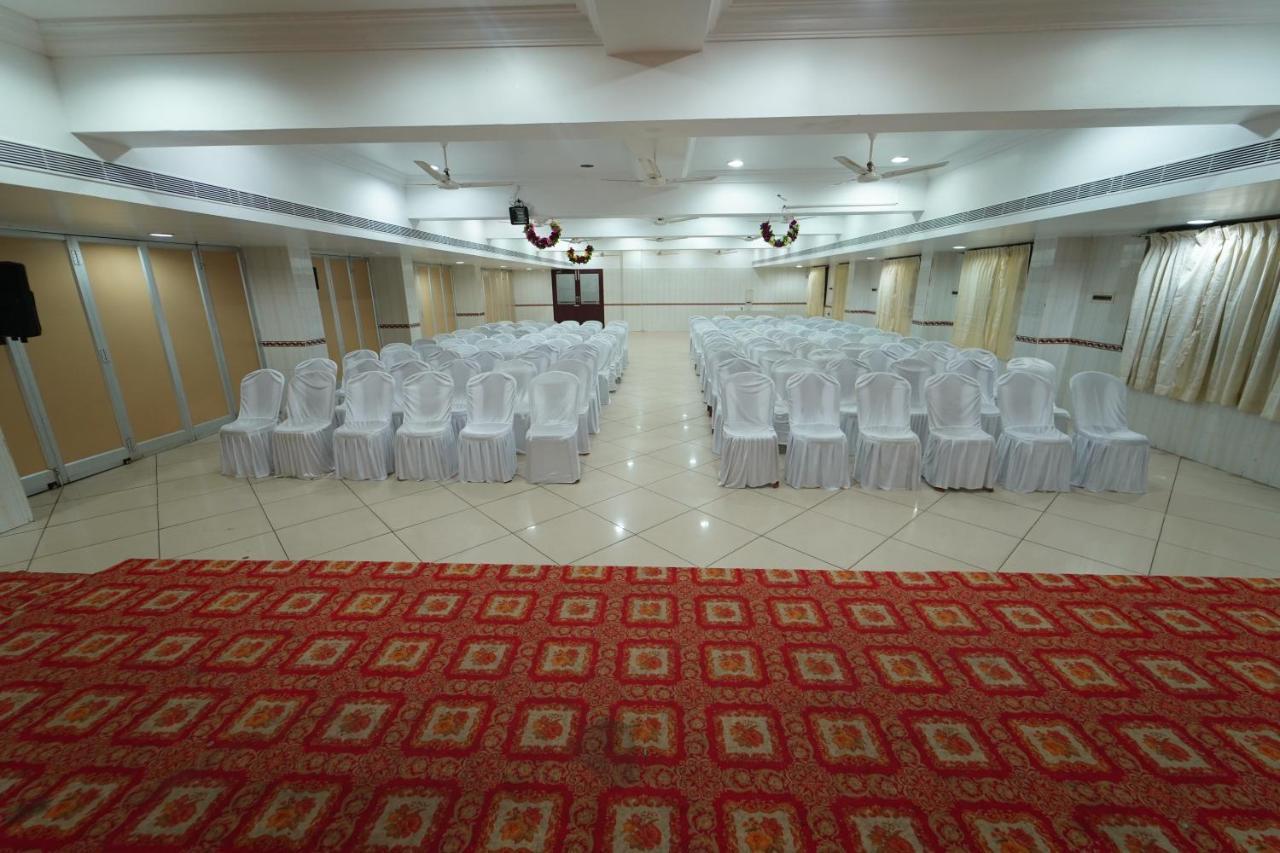 Hotel Palmyra Grand Inn ติรุนเนเวลี ภายนอก รูปภาพ